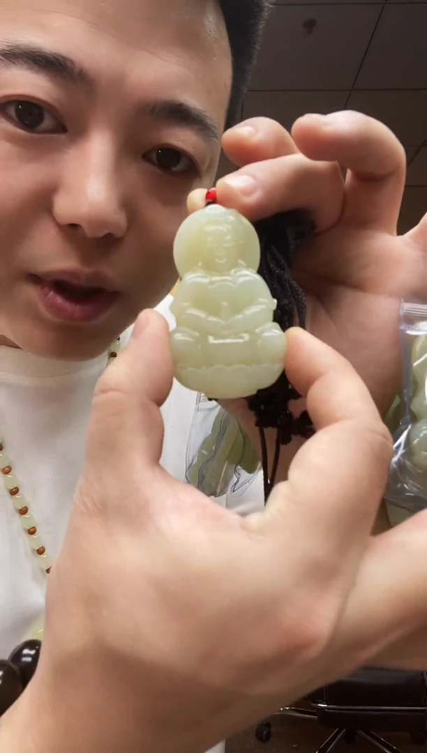 百搭气质观音吊坠