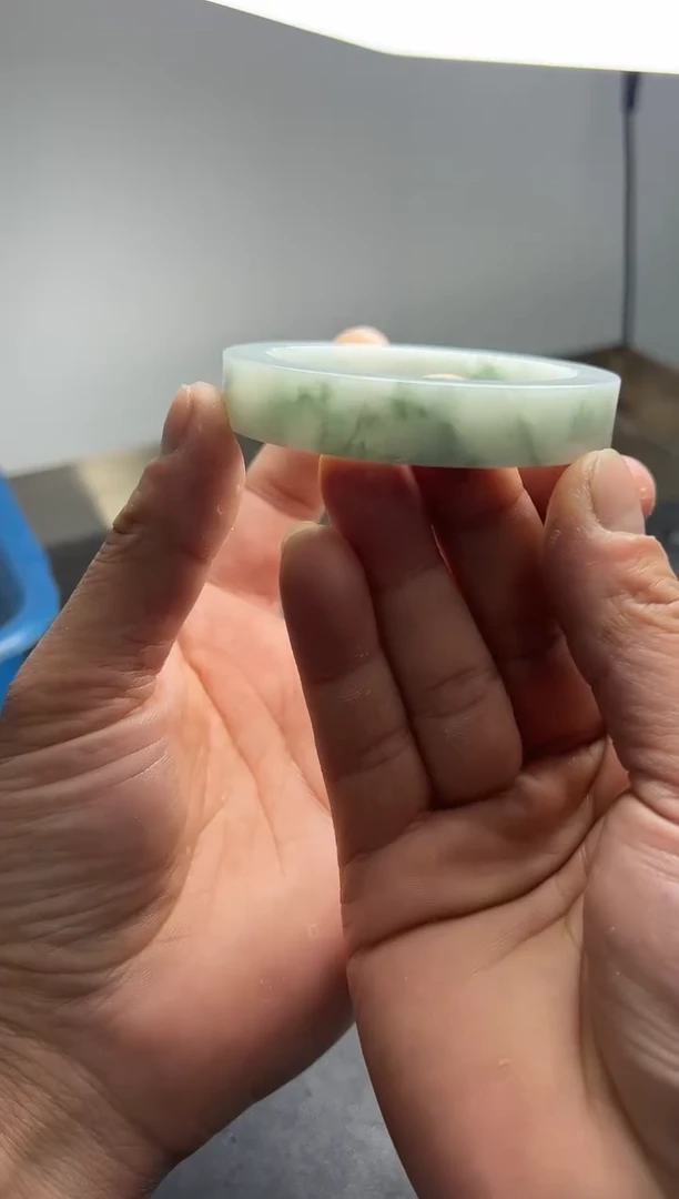 【闪购商品】定制翡翠手镯未镶嵌不退换