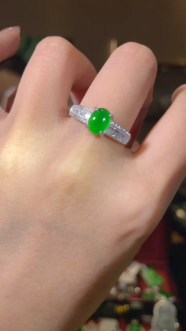 【闪购商品】翡翠戒指银S925镶嵌天然翡翠A货