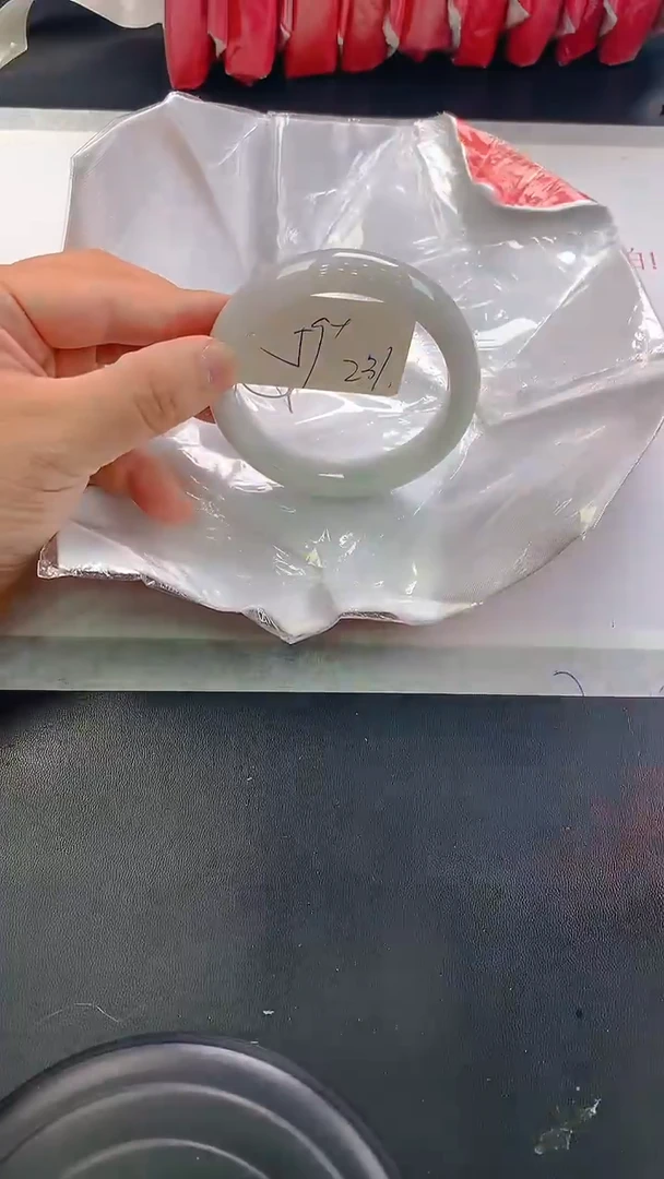 未镶嵌手镯翡翠231