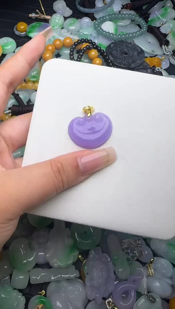 翡翠未镶嵌颈饰天然缅甸翡翠吊坠