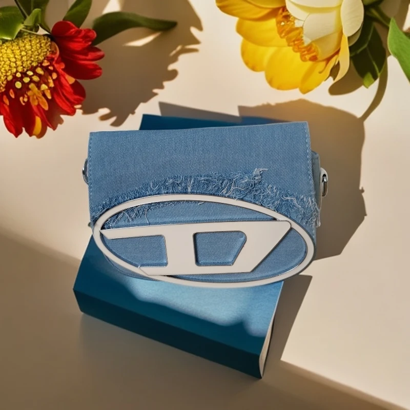 【4号】防盗方形港风翻盖字母手机袋斜挎包托特包复古提花腋下包