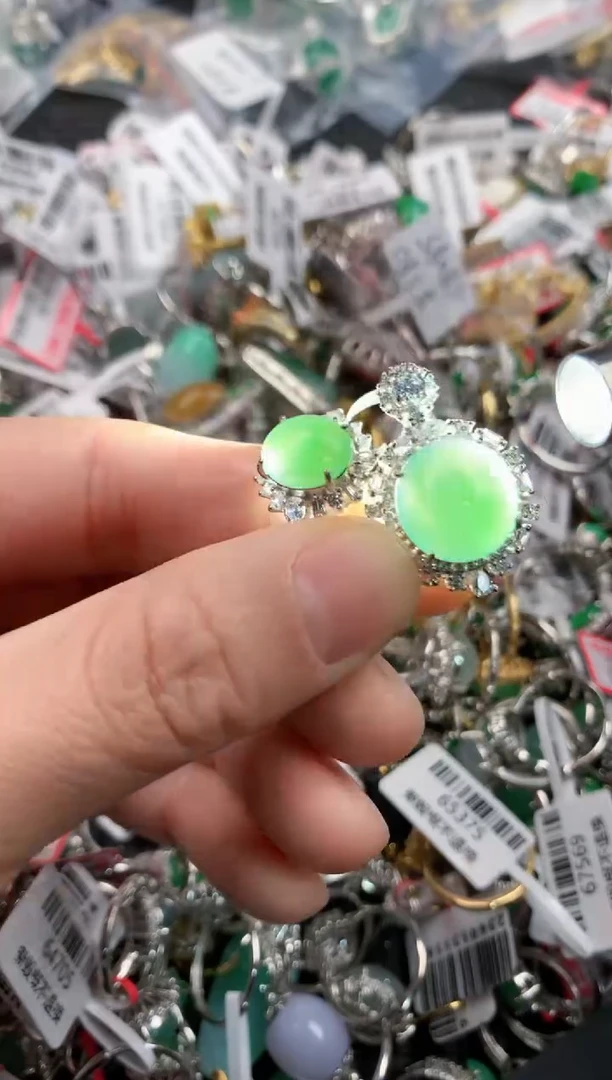 银S925镶嵌戒指翡翠1         10