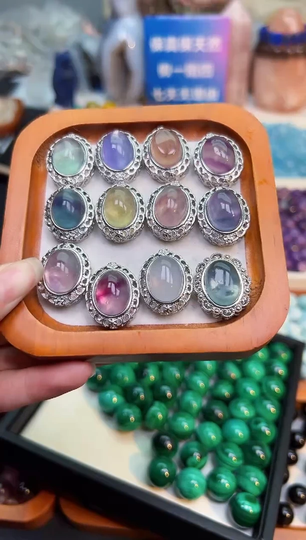 未镶嵌颈饰萤石夏****。46a多样性发其一/12.20/一单一颗