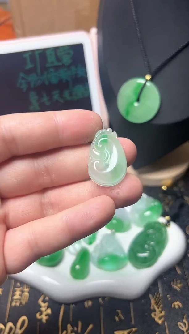 颈饰未镶嵌翡翠所见即所得，一图一物