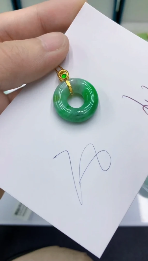 颈饰未镶嵌翡翠翡翠