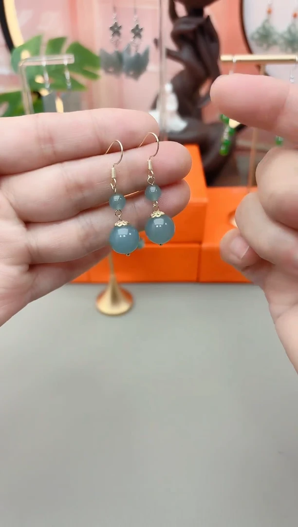 银S925镶嵌石英质玉（天山翠）耳坠c302