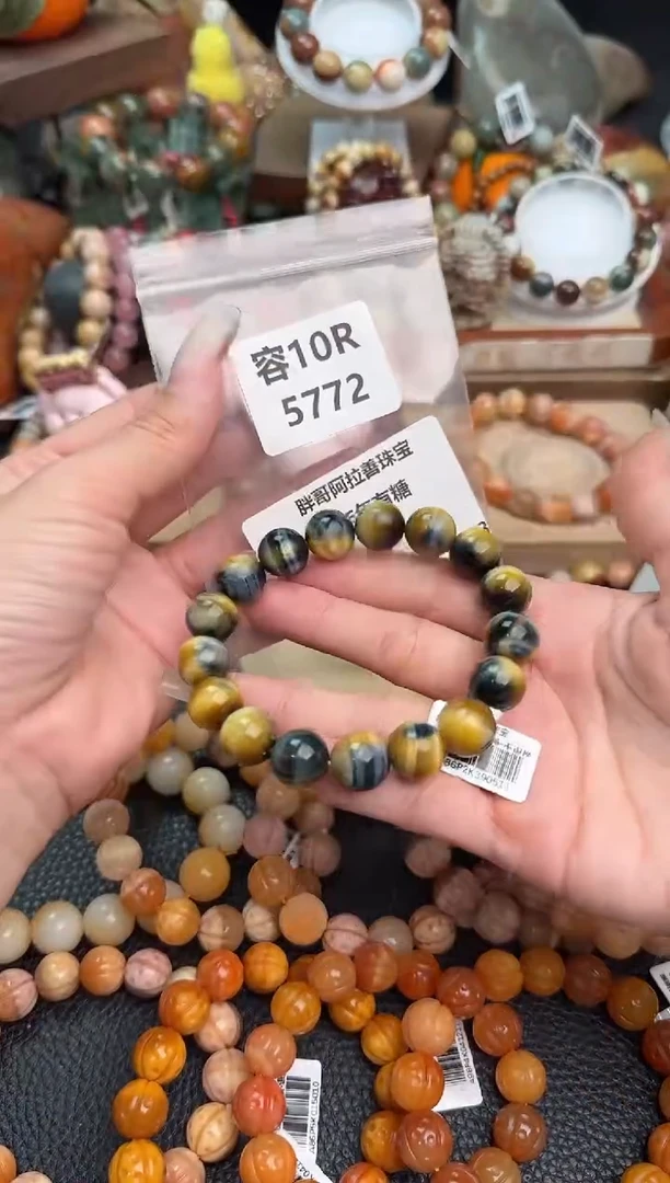 【闪购商品】石英质玉手链未镶嵌10R5772