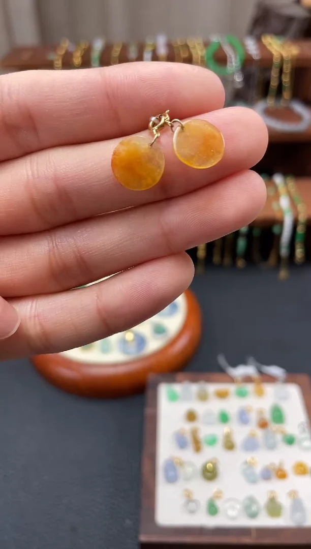 【闪购商品】翡翠吊坠(不含链)18K金镶嵌2个  JK695