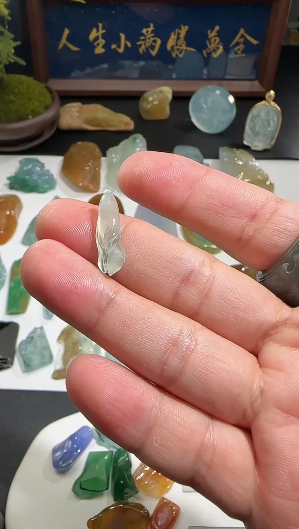 【闪购商品】定制翡翠未镶嵌缅甸A货翡翠