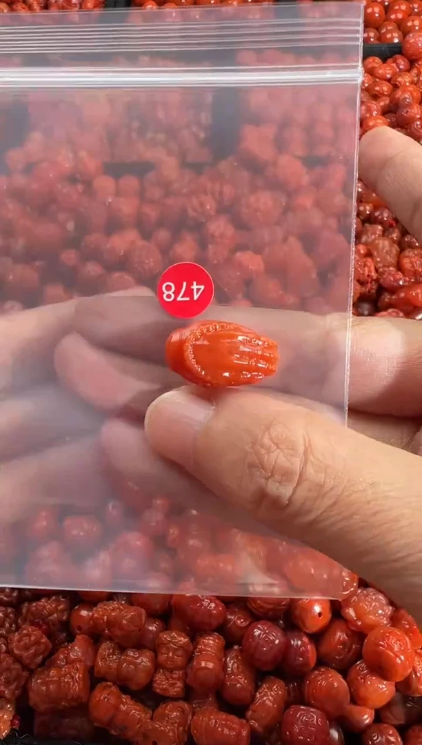 颈饰未镶嵌南红玛瑙1