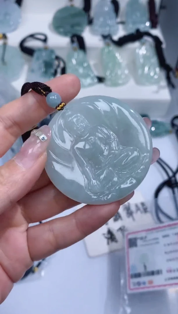 颈饰未镶嵌翡翠吊坠