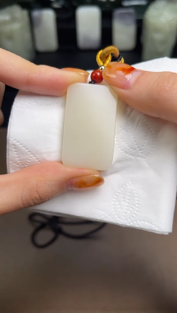 【闪购商品】和田玉颈饰未镶嵌8 23×38mm尺寸