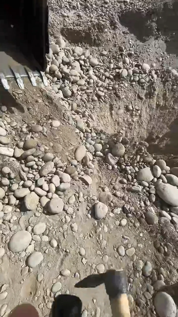 颈饰未镶嵌和田玉知*22