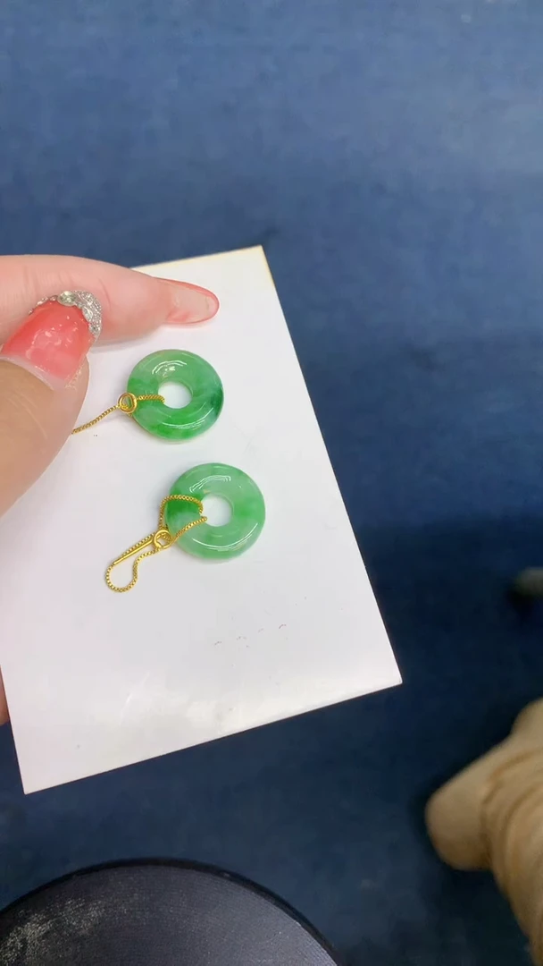 颈饰未镶嵌翡翠1