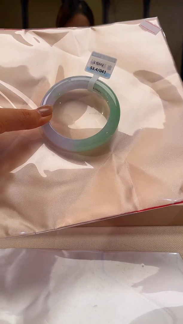 未镶嵌手镯翡翠退货标签需完好-041