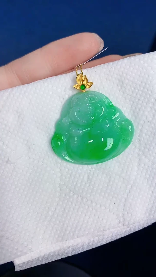 颈饰18K金镶嵌翡翠缅甸天然翡翠A货