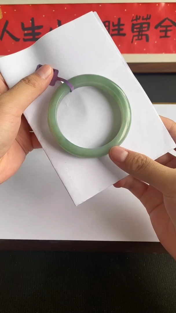 翡翠手镯未镶嵌（胶润湖水绿满色）22号