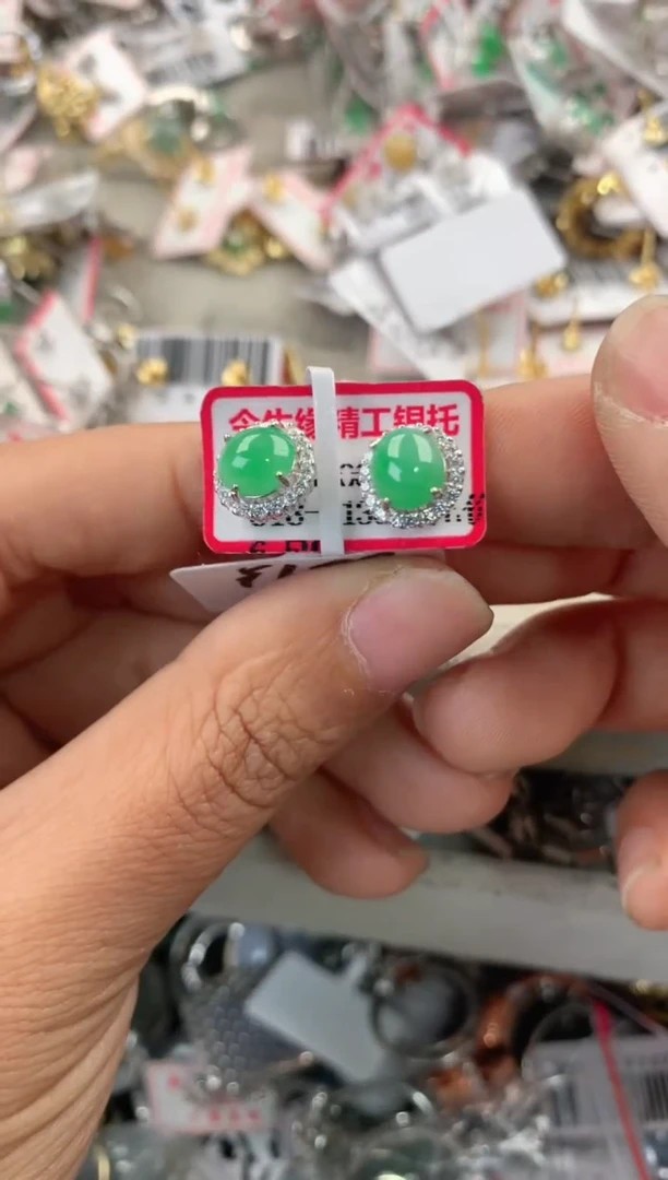 银S925镶嵌戒指翡翠777            4