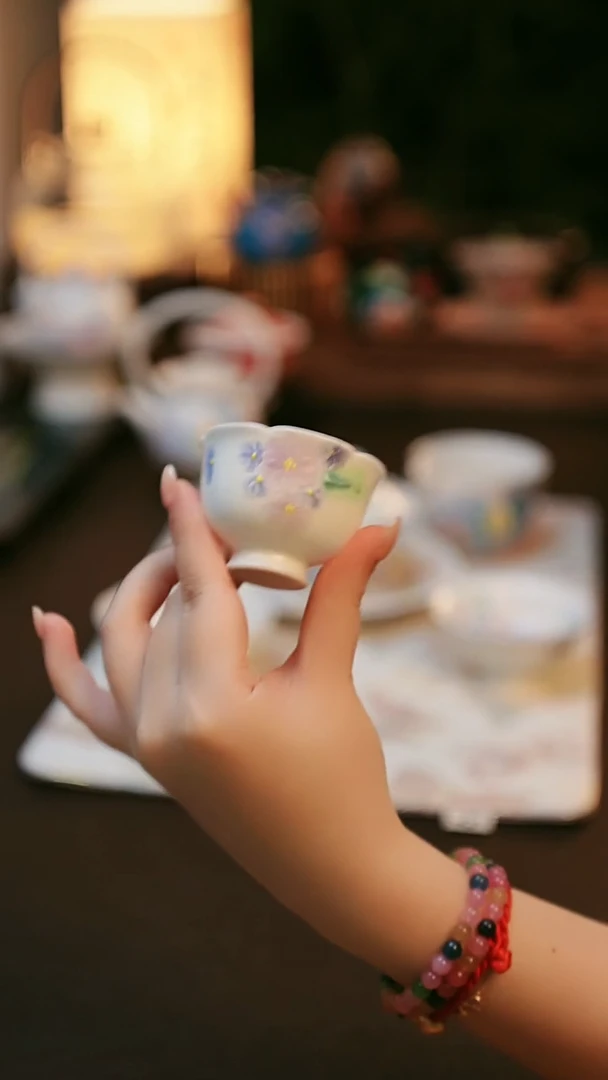 陶瓷茶具蝶影客杯