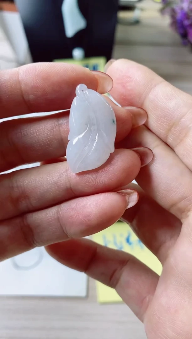 翡翠未镶嵌颈饰1天然缅甸翡翠A货叶子