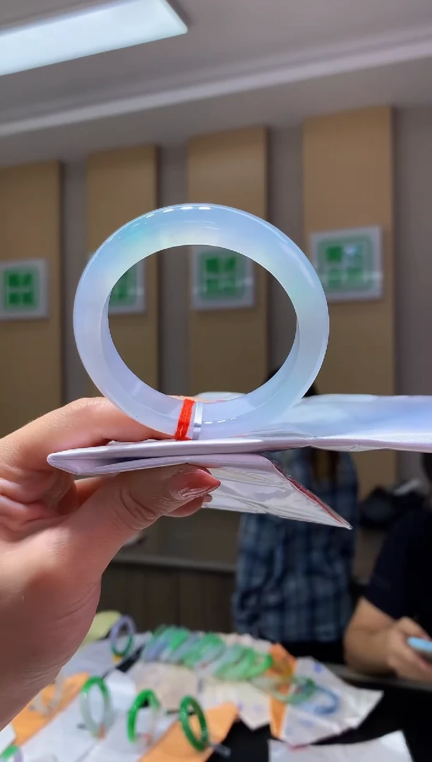 未镶嵌手镯翡翠-C120  圈口56.2 全款13万 定金2万