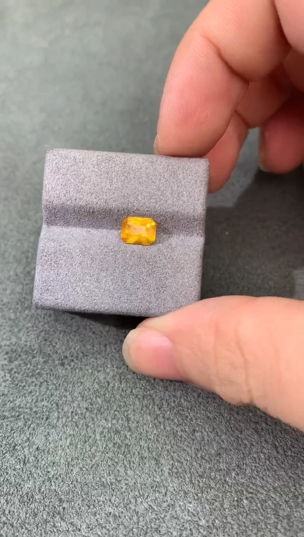 裸石彩色蓝宝石1.22CT