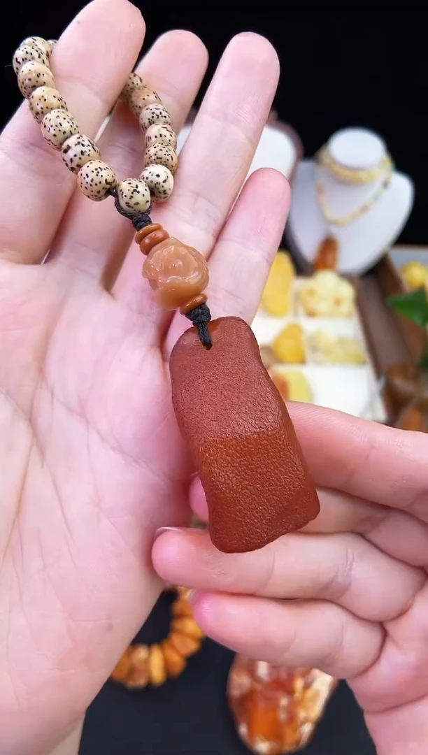 琥珀未镶嵌珠宝奇石柒月