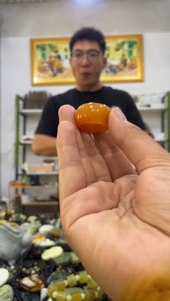 未镶嵌岫玉吊坠