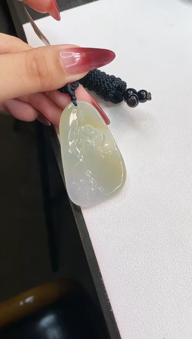 【闪购商品】翡翠颈饰未镶嵌飞天