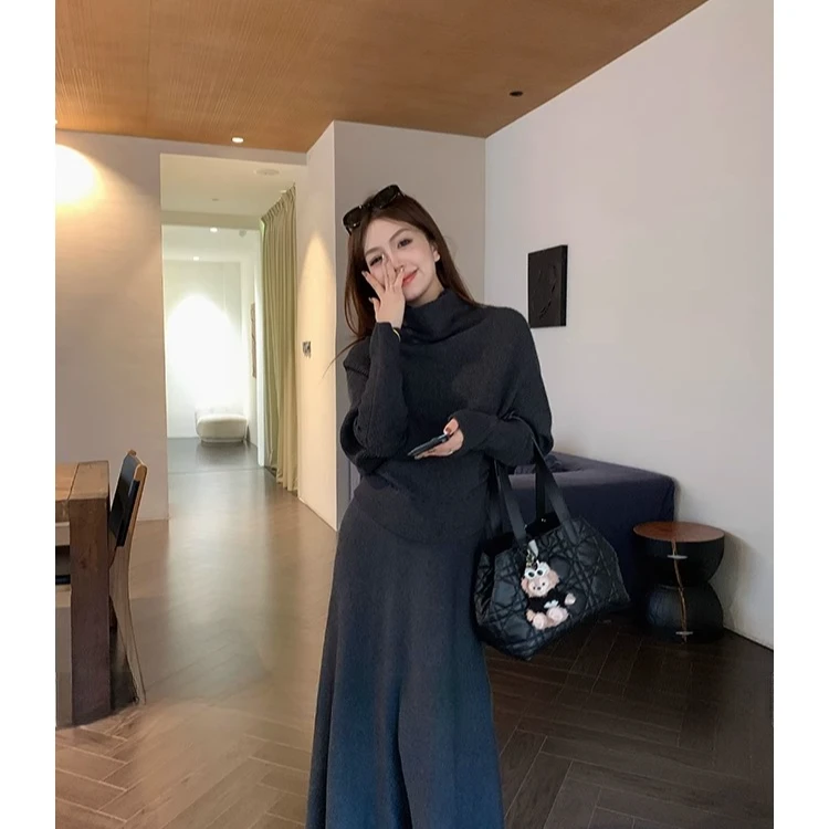 2025冬季新款设计感小众半高领堆堆领套头毛衣女蝙蝠袖内搭针织衫