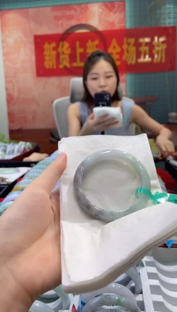 未镶嵌手镯翡翠多人19325