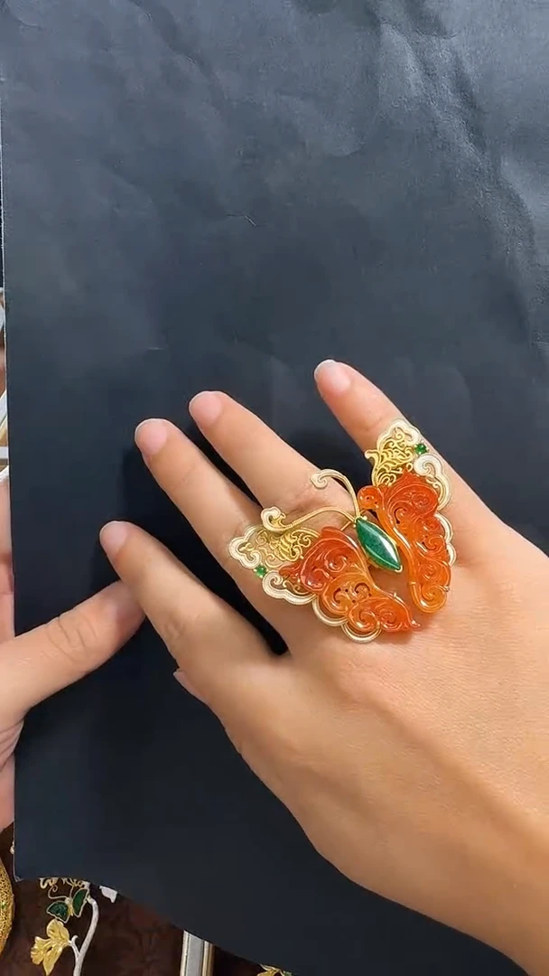 未镶嵌戒指翡翠戒指