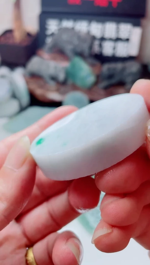 翡翠未镶嵌颈饰1841.....