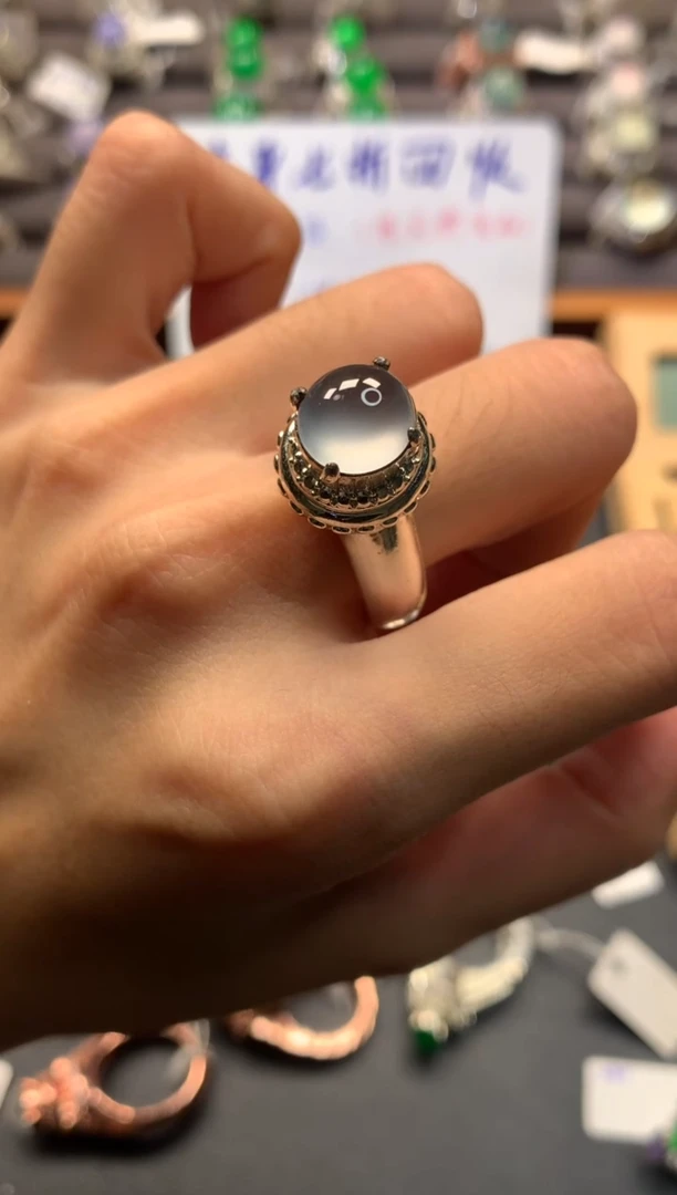 翡翠裸石未镶嵌冰蛋戒面缅甸翡翠