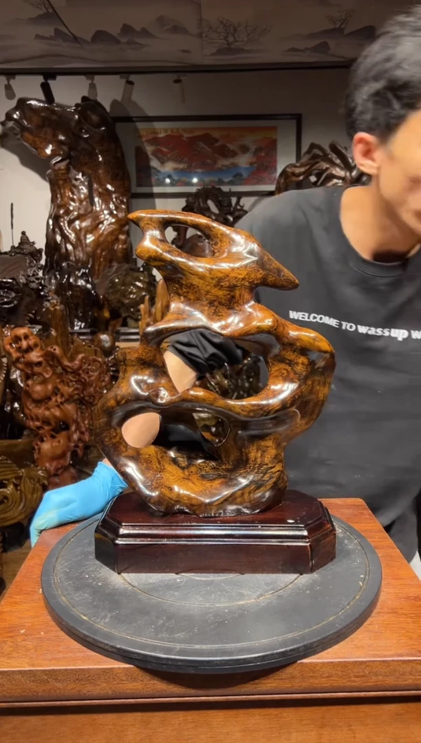 乌木类木质文玩根雕艺术