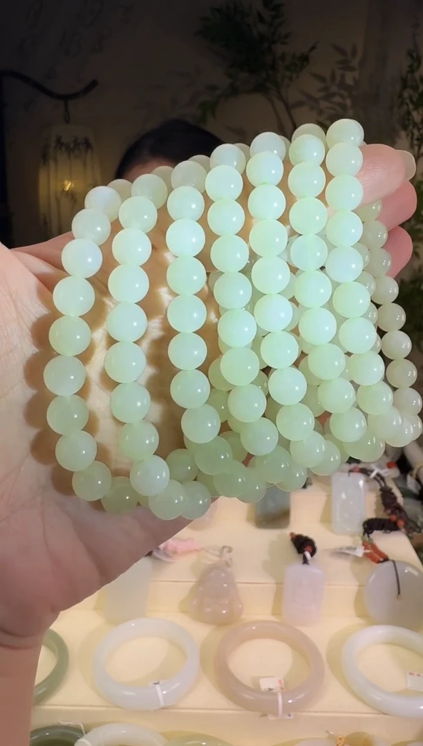 手串未镶嵌和田玉晴水手串 多样性发其一