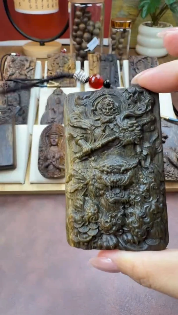 木木雕款 芽庄   赵公明 8cm 送养香瓶