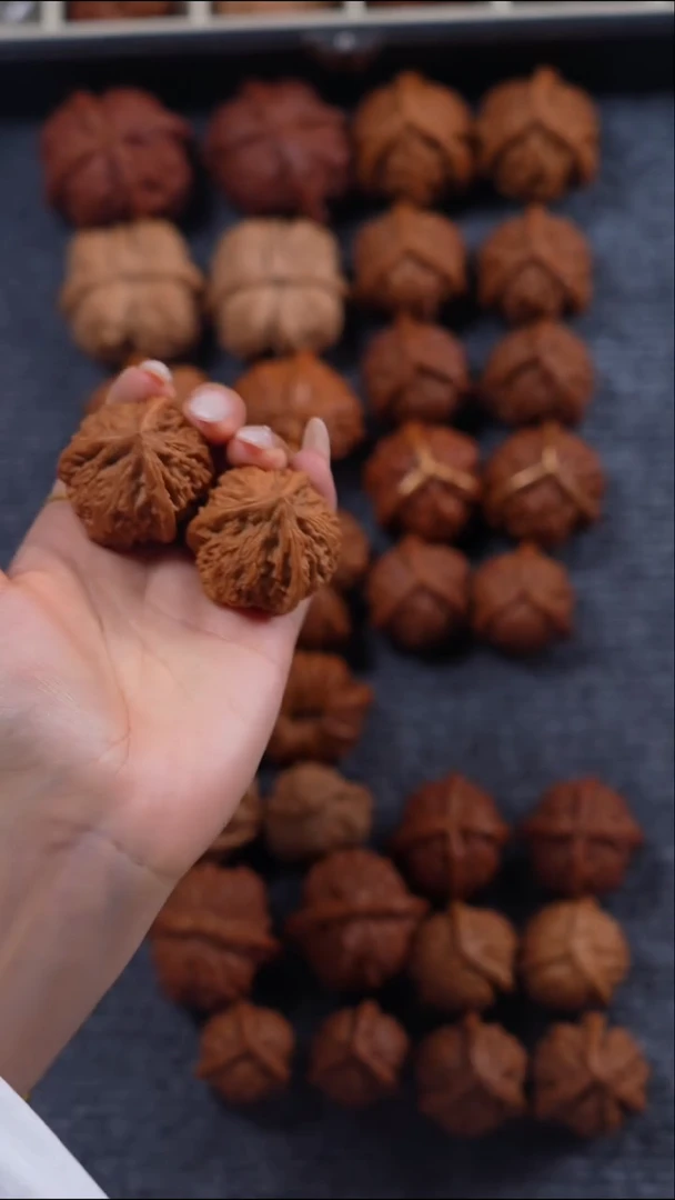 文玩核桃吊坠御龙奔