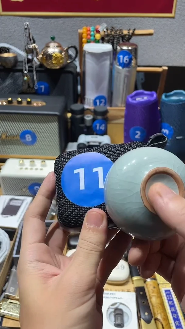 瓷片闪购商品 如图所示