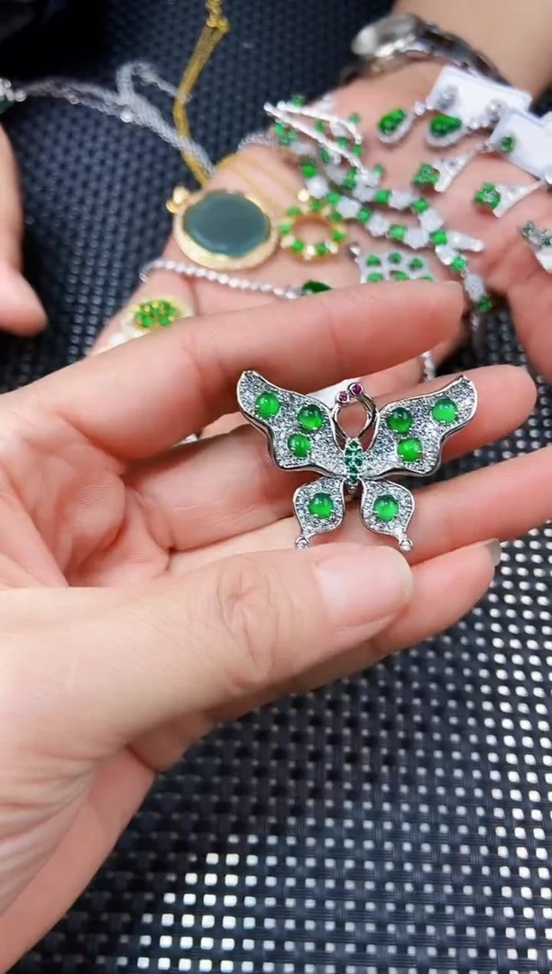 【闪购商品】翡翠吊坠(不含链)未镶嵌11111111