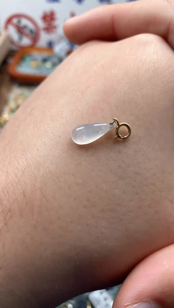 【闪购商品】翡翠颈饰未镶嵌哥哥