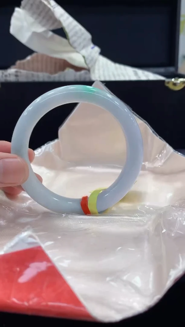 未镶嵌手镯翡翠翡翠手镯