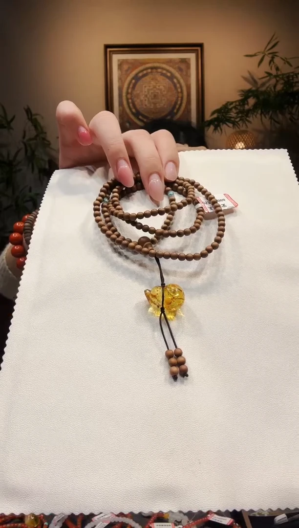 琥珀（花珀）颈饰未镶嵌108