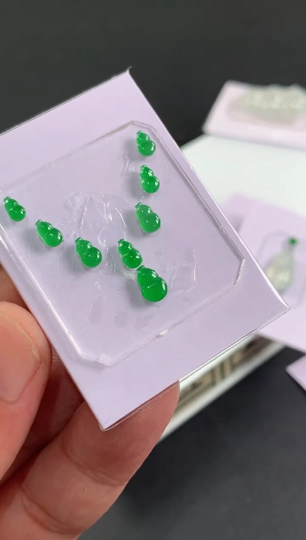 未镶嵌定制翡翠子*轩翡翠