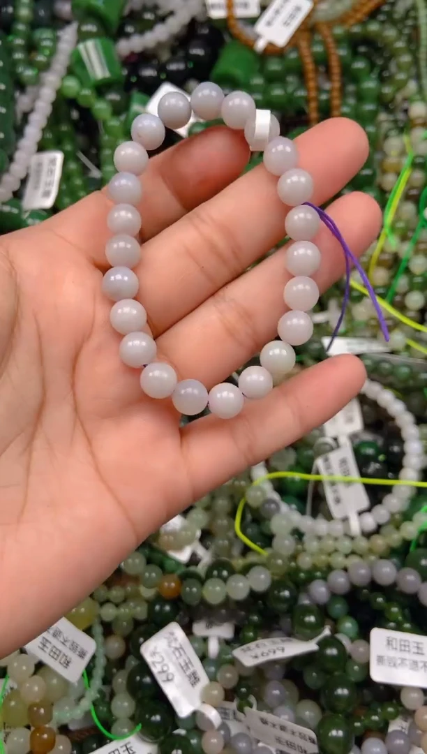 和田玉未镶嵌颈饰1