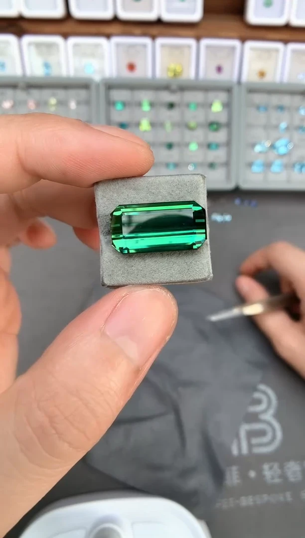 【闪购商品】定制碧玺裸石未镶嵌17.25ct