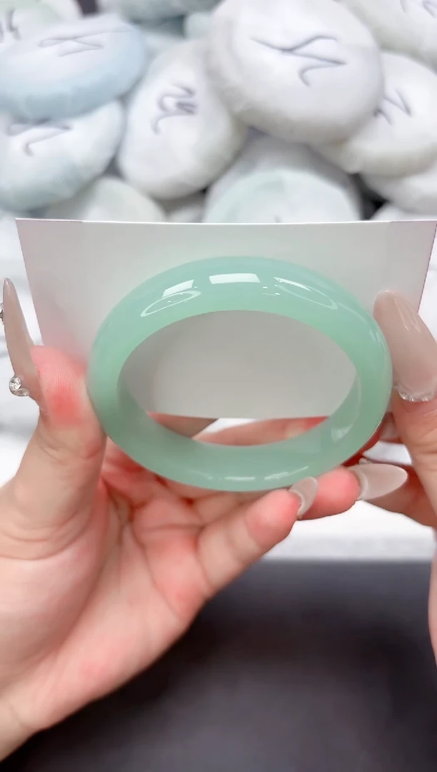 未镶嵌手镯石英质玉211-55.8