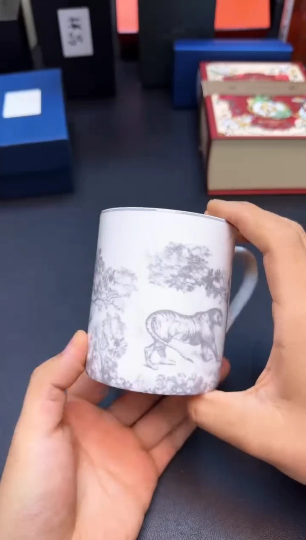 瓷片全新正品一件不留@@QW323