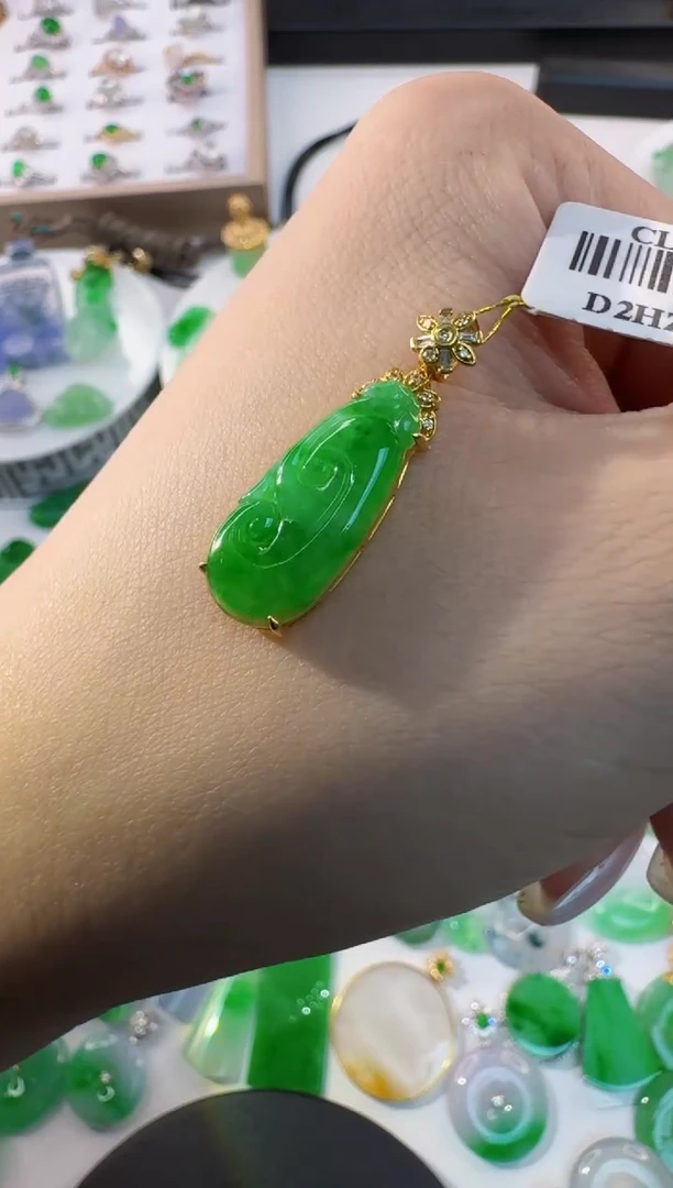 翡翠18K金镶嵌吊坠(不含链)天然缅甸A货缅甸